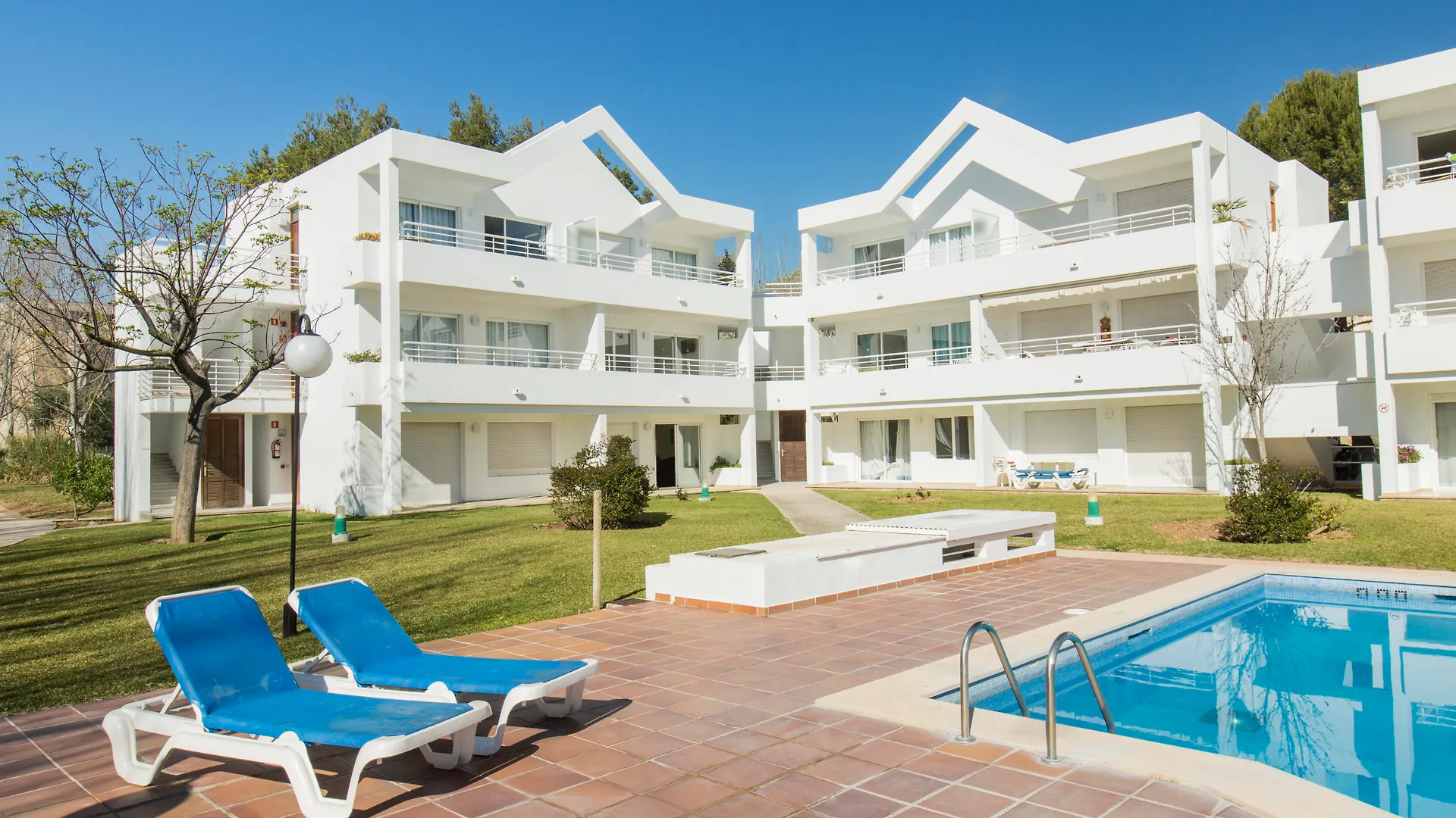 Habitat Apartments Port de Pollenca 0*,